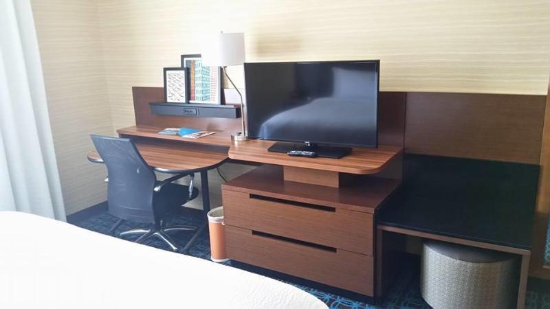 Towneplace Suites By Marriott Detroit Трой Экстерьер фото